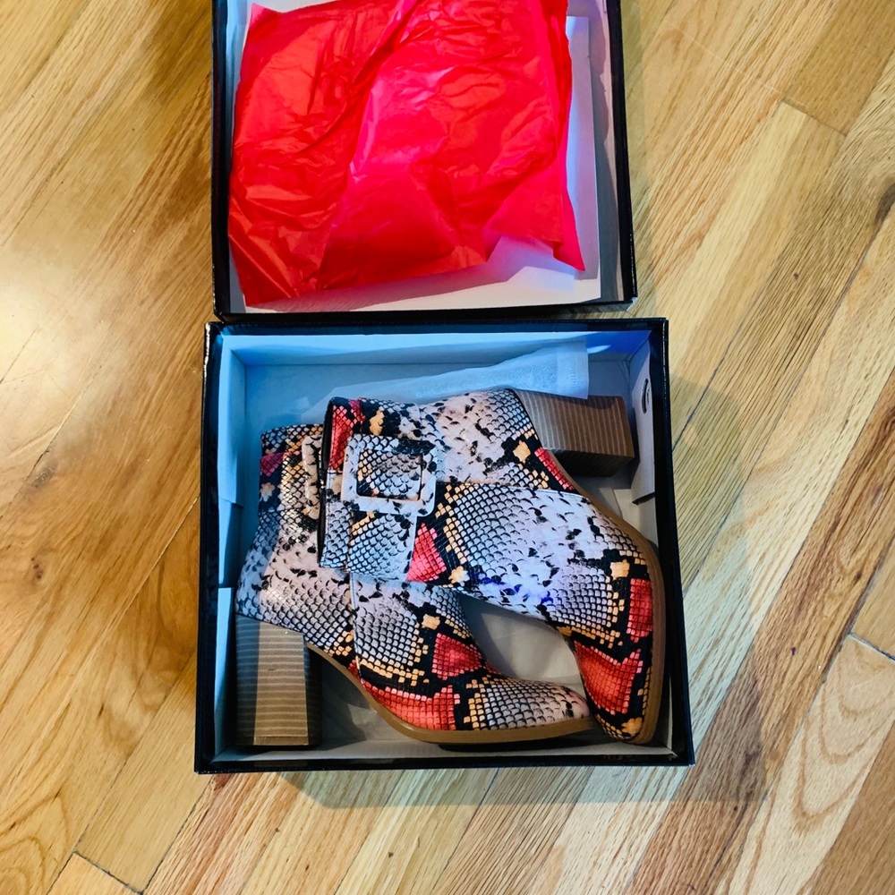 Pierre Dumas booties